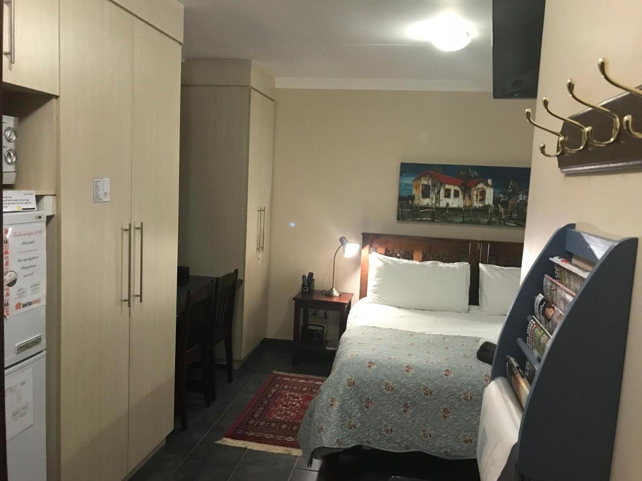 A Little Guesthouse Bloemfontein Exteriér fotografie